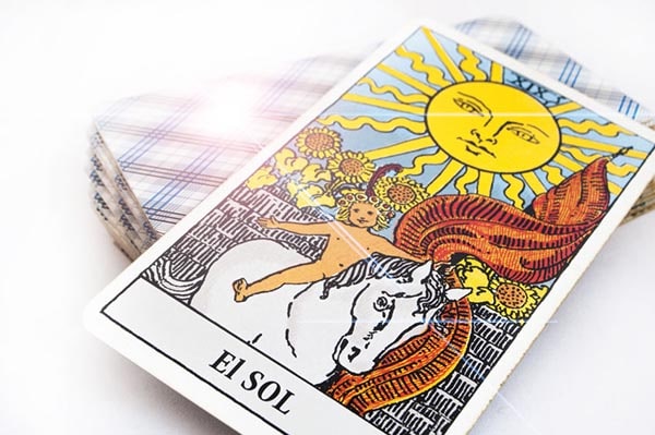  Tarot sin gabinete serio y fiable. Antía Tarot.